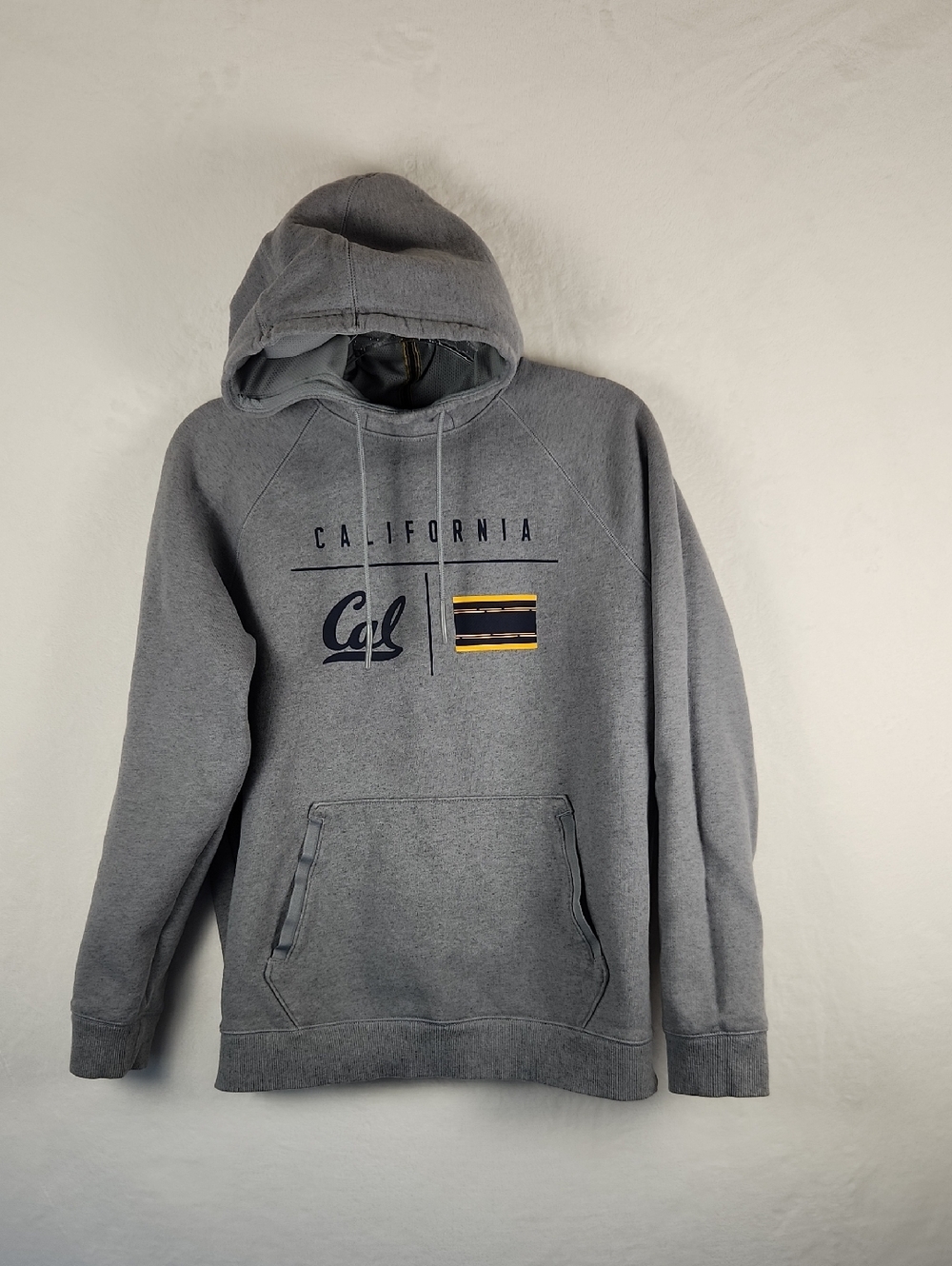 California Golden Bears Under Armour Hoodie Gray Men's Medium‎